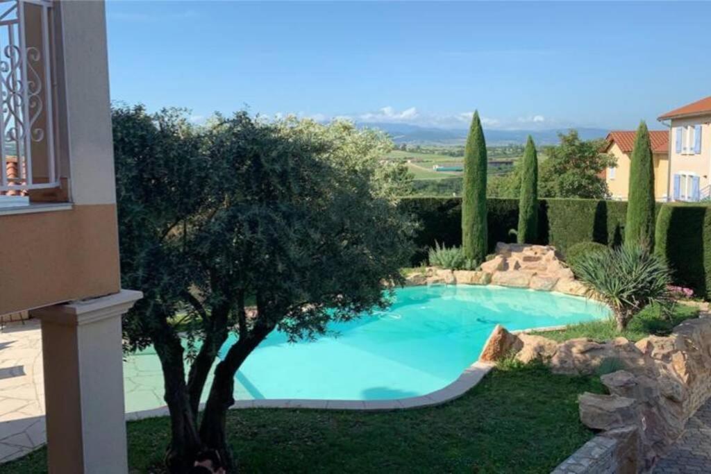 Villa Des Oliviers Avec Piscine Chassagny Exteriér fotografie
